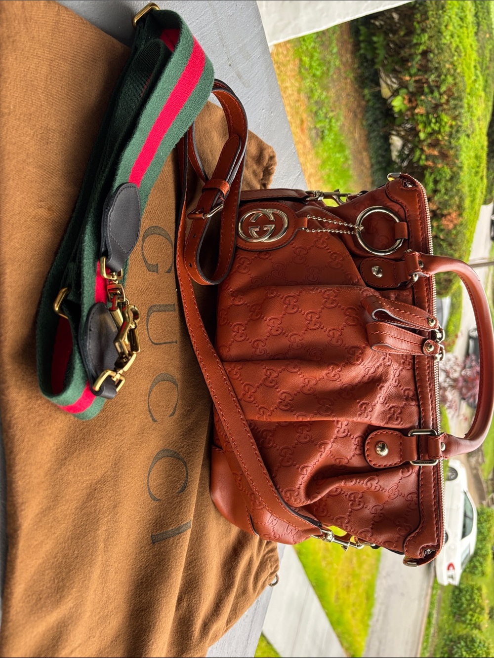 🍓GUCCI Guccissima All Leather Shoulder Bag